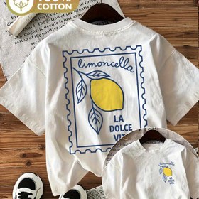 Resim Kadınlar İçin İtalyan Limoncello Desenli Tişört - LA DOLCE VITA Vintage Posta Pullu Tasarım - Yumuşak Yuvarlak Yaka Yazlık Üst, Beyaz Renkte Lacivert Detaylı Kısa Kollu Gömlek - Günlük Giyim, Retro Tarz, Nefes Alabilen Kumaş, Bahar Modası, Trend Kadın Tişörtü 
