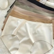 Resim Dört Kadın İç Çamaşırı Seti, Rastgele Renkler 