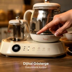 Resim Fressi FR-CM03 Standlı Dijital Göstergeli Çay Makinesi 600W, Krem, Çift Cam Demlikli ve Otomatik Kapanma Özellikli 