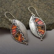 Resim Bir çift Vintage Punk ilhamlı Alaşım Geometrik Çekiç Desenli Dökme Küpe ile Reçine İçlemeleri - Boho Chic, Demir Gönderiler, Tüm Mevsim Günlük Giyim, Vintage Küpeler 