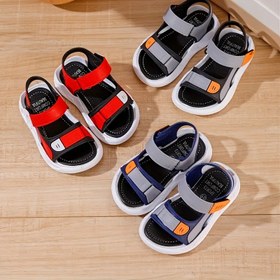 Resim Yeni Moda ve Çok Yönlü Plaj Sandaletleri Erkek Çocuklar için Yumuşak Tabanlı 