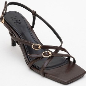 Resim Luvishoes Luvi Shoes Chaka Kahverengi Tokalı Kare Burunlu Kadın Topuklu Sandalet Kahverengi 