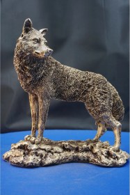 Resim Özel Tasarım Kurt Heykel Biblo Alfa Kurt Hediyelik Dekoratif Aksesuar 24 Cm Altın 