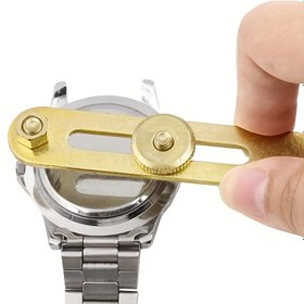 Resim Profesyonel Saat Arka Kapak Çıkarma Aleti - Ayarlanabilir Vidalar ve Hassas Tornavida Mekaniği ile Dayanklı Alüminiyum iki Pençeli Sistem, Pil Değişimi, İmza/Kurulum Yoksa Kalite Testi Şartlarınca Uygundur. Metal Konstr 