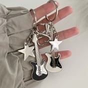 Resim Y2K Moda Alşım Gitar Anahtarlığı, Çantalar ve Sırt Çantaları için Sevimli Çinko Alşım Anahtar Halkası, Erkek Moda Aksesuarları, Kızlar için Hediye 