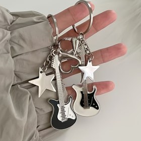 Resim Y2K Moda Alşım Gitar Anahtarlığı, Çantalar ve Sırt Çantaları için Sevimli Çinko Alşım Anahtar Halkası, Erkek Moda Aksesuarları, Kızlar için Hediye 