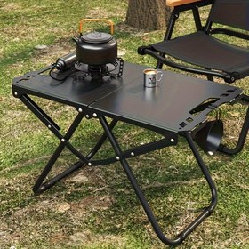 Resim Taşınabilir Katlanır Kamp Masası - Sağlam Karbon Çelik Yapılı, Hafif ve Kompakt Tasarım, Kaymaz Yüzeyli - Kamp, Piknik, Tailgating, Ev İçin - Dayanıklı Taşınabilir Açık Hava Masası, Üç Ayaklı Kamp Masası, Entegre Depolama Rafı 