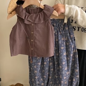 Resim Kızlar için Yaz 2025 Yeni Gelen Ruffled Kollu Yelek ve Çiçek Desenli Pantolon Takımı - Hafif Esnek Olmayan Kumaş, Yuvarlak Yaka, Günlük Oyun Kıyafeti, Açık Hava Oyunları için Mükemmel, Oyun Kıyafeti, Eğlenceli Kıyafet, Rahat Giyim, Açık Hava için 