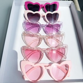 Resim 6 Adet Retro Kalp Şekilli Moda Gözlük - Büyük Boy Instagram Fotoğraf Çekim Gözlüğü, Dekoratif Lensler (Pembe, Mor, Şeffaf) - Doğum Günü, Cadılar Bayramı, Karnaval Parti Aksesuarları, Gençlik Stili Trendy Gözlükler, Farklı Renk Seçenekleri 