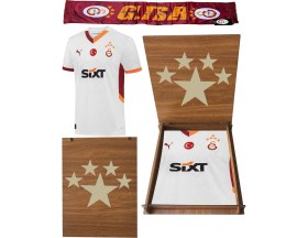 Resim Galatasaray Orijinal 2024/2025 5 Yıldız Deplasman Forma Atkı ve Hediyelik Ahşap Kutulu 