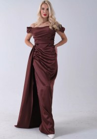 Resim Feminist Kahve Drape Detaylı Saten Kumaş Abiye Elbise 9704858.05 Kahve 