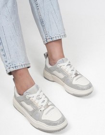 Resim Guja ELİZA İTHAL ÖZEL SERİ HAKİKİ DERİ TAŞ DETAYLI KADIN SPOR AYAKKABI BEYAZ 