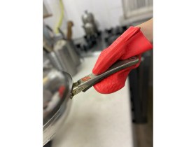 Resim Holly Home 2 Adet Silikon Eldiven, Yanmaz Fırın, Tencere Tutacak, Damla Desenli, Kırmızı 