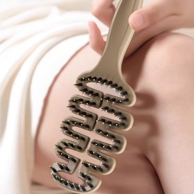 Resim Çoban Kılı ile Çam Ağacı Şeklinde Saç Fırçası, Tarama, Stil ve Düzleştirme için Ergonomik Kıvrık Tasarım, Nazik Masajlı Saç Derisi Uyarıcısı, Erkekler ve Kadınlar için Dayanıklı Plastik Saç Fırçası 