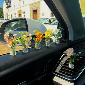 Resim 1 Set Reçine Mini Vazolar Araba Süsleri, Ayçiçeği Çiçek Düzeni, Gösterge Paneli ve Ekran Süsü, Otomobil İç Aksesuarları 