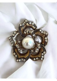 Resim Kristal Taşlı Küçük Çiçek Motif Broş Beyaz 