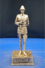 Resim Kurmay Albay Mustafa Kemal Atatürk Heykel Biblo Özel Ofis Aksesuar Ev Dekor Hediyelik 18 Cm 