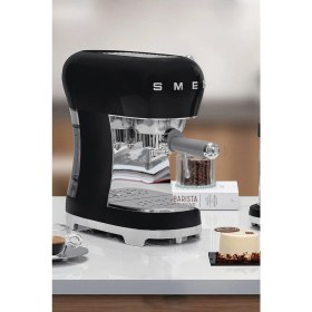 Resim Smeg ECF02BLEU Siyah Espresso Kahve Makinesi 