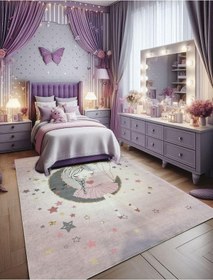 Resim Çocuk Odası Halısı Ayda Oturan Kız Yıldızlı Desenli Pembe Dijital Baskı Kaymaz Makinede Yıkanabilir Pembe 