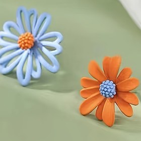 Resim 1 Çift Boho-Şık Vintage Çiçek Çivi Küpeler - Çinko Alaşım, Mavi & Turuncu Çiçek Deseni, Kadınlar için Günlük Kıyafet 