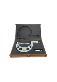 Resim Muva Mekanik Dış Çap Mikrometre 0-25 Mm U Model 0,01 Mm 