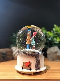 Resim Lapidaria Sokak Lambası Altında Buluşan Romantik Çiftler Otomatik Püskürtmeli Mega Boy Kar Küresi 