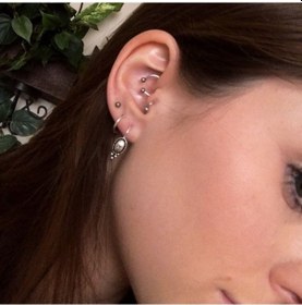 Resim 8 Mm Düz Çelik Tragus Helix Piercing Rook Daith Silver Renk Ucu Renkli 
