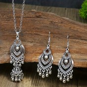 Resim 3 Parça Vintage Etnik Tarz Gümüş Rengi Şeftali Şeklinde Oymalı Çinko Alaşım Püskül ve Renkli Cam Boncuklu Kadınlar için Küpe Kolye Seti, Günlük Yaşam ve Sokak Performansı İçin Uygun 