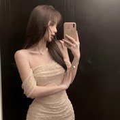 Resim Kadınlar için Yaz Slim-Fit Seksi Tatlı Dantel Omuzlu Straplez Elbise, Vücut Sıkı Mini Etek. 