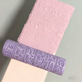 Resim Mısır Hiyeroglif Desenli Kalıp Rulosu - Ağır İş Plastik Kil Şekillendirme Aracı, Polimer Killeri, Yumuşak Hamurlar, Reçine ve Mum için Uygun - Manuel Operasyon Elektrik Gerektirmez - Seramik Takı Yapımı ile El Sanatları Projeleri ile uyumlu Dayanıklı Karo Sabitley Şablon, İdeal DIY Eser, Detaylı 