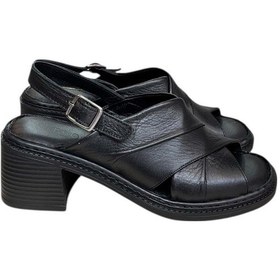 Resim Siyah Hakiki Deri Çapraz Bantlı Puf Taban Topuklu Sandalet Siyah 