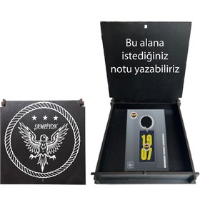 Resim Fenerbahçe Lisanslı Sarı-Lacivert 1907 Yazılı Anahtarlık Kanarya Ahşap Kutulu 
