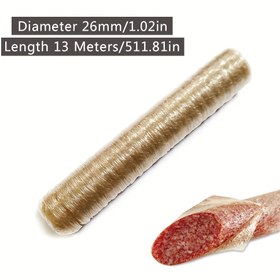 Resim 13 metre çapında 26mm selüloz kılıf, mükemmel dayanıklılık ve nefes alabilirlik, tüketilemez. Doğal selülozdan yapılmış, güvenli, dayanıklı ve doldurma ile haşlama işlemlerinde yırtılmaya karşı dirençli, sosislerin eşit kurumasını ve olgunlaşmasını sağlayarak daha zengin lezzetler sunar. Kolay kullanım, çeşitli doldurma ekipmanlarıyla uyumlu, farklı türde sosis üretimi için uygundur 