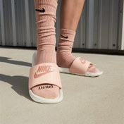 Resim Nike Victori One Kadın Turuncu Terlik 