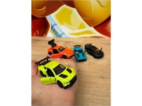 Resim 4'lü Yarış Arabası Oyuncak Mercedes Amg Gtr Bugatti Lamborgini Yarış Arabası Açılan Kapılarr 