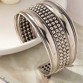 Resim 1 adet Bohem Tarzı Vintage Metal Oymalı Açık Manşet Bilezik Kadınlar için Günlük Kullanım 