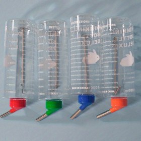 Resim Tavşan Su Besleyici Şişe, Büyük Kapasiteli, Kolay Dokunmatik Kontrollü İçme Aparatı, Şeffaf, Kolay Temizlenebilir, Dayanıklı Plastik, Derecelendirilmiş Ölçekli, Rastgele Renk Gönderimi 