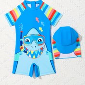 Resim Toddlers için yaz plaj kıyafeti: Mavi renkli, çok renkli şeritli, sevimli çizgili köpekbalığı desenli, şapkalı, hızlı kuruyan bebek erkek tek parça mayo 