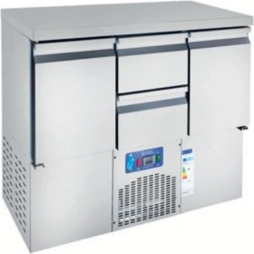 Resim CSA Karacasan (304 Çelik) 140 cm Üç Kapılı Alttan Motorlu Yatay Buzdolabı 