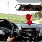 Resim Kemal Atatürk Imzalı Torpido Araba Süsü Kırmızı Peluş Zar 2 Adet Tr 