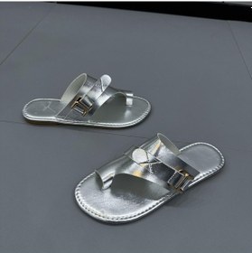 Resim Gümüş Yaz Yeni Büyük Boy Kadın Ayakkabı Kapağı Toe Moda Düz Terlik Rahat Kadın Sandalet Gümüş 
