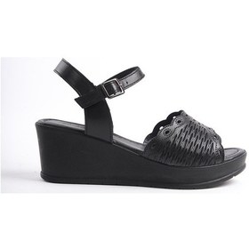 Resim Büyük Numara Kadın Deri Dolgu Taban Lazer Süslemeli Sandalet 001 