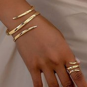 Resim 2 Parça Minimalist Geometrik Bilezik ve Yüzük Seti, Kadınlar için Kişilikli Punk Çok Katmanlı Oymalı Takı Seti, Günlük Kullanım, Parti, Sahne, Müzik Festivali ve Tatil Giyimi için Yaratıcı Yılan Düşme Tasarımı 