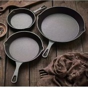 Resim Yağ Dumanı Olmayan Omlet için Küçük Düz Tabanlı Tava Seti, Dökme Demir Fiziksel Yapışmaz Gözleme Tavası, Ev İndüksiyon Ocak ve Gaz Sobası Evrensel Dökme Demir Tencere, Önceden Baharatlı Kızartma Tavasıyla Dökme Demir Pişirme Mutfak Gereçleri Seti 