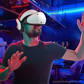 Resim Bionik Mantis Takılabilir VR Kulaklıklar: Playstation VR2 ile Uyumlu, Ayarlanabilir Tasarım, Doğrudan PSVR'ye Bağlanır, Hi-Fi Ses, Şık Tasarım/PS4/PS5 
