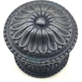 Resim Bfs Antika Tarz Dekoratif Pirinç Papatya Kapı Babası - 73MM, Oksit 