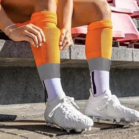 Resim Futbol Tekmelik Bantları,Futbol Bacak Bantları - Tekmelik Kayışı,Silikon 2 adet Sabit Askı, Tekmelik Bantları, Tekme Atmak, Koşmak, Bisiklete binmek için Kaymaz Tekmelik Tutucu 