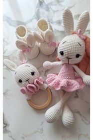 Resim Zey's Amigurumi Amigurumi yenidoğan hediyelik set balerin tavşan patik uyku arkadaşı ve çıngırak 