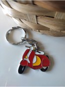 Resim Esey Dizayn Kırmızı Scooter Motosiklet Metal Anahtarlık 