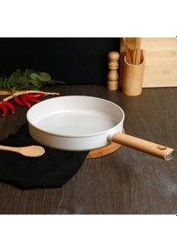 Resim Belarıva 30 Cm Beyaz Ahsap Saplı Tava Beyaz - Siyah 